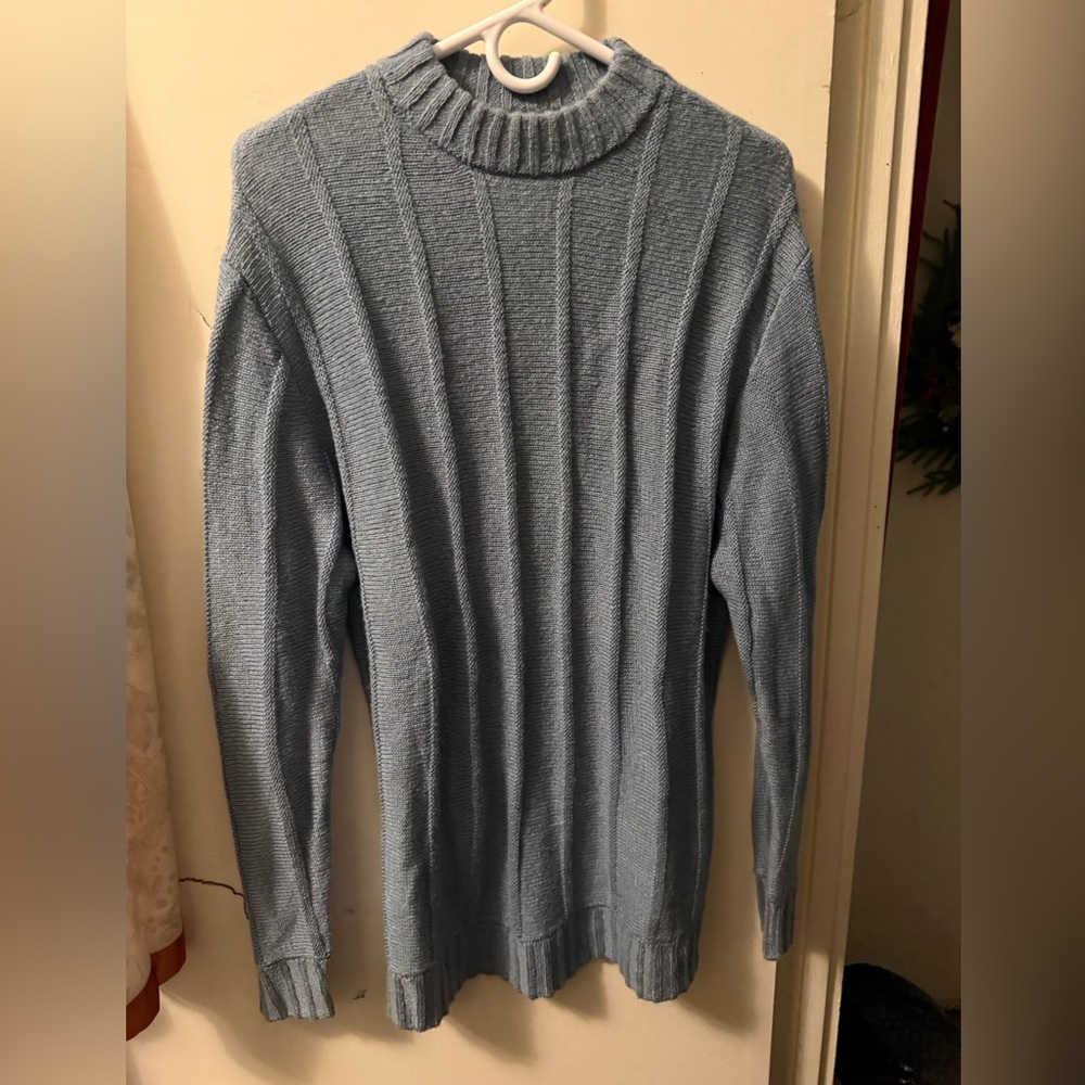 Longline light blue mockneck sweater